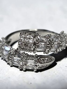 Chunky Luxury Designer Silver Stainless Nail Zircon Crystal Ring